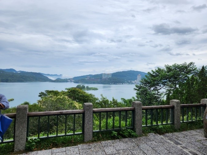 IOI President undertakes cultural visits during his visit to the Control Yuan and concludes his time in Kaohsiung with a dinner in his honour at the residence of Madam Han.