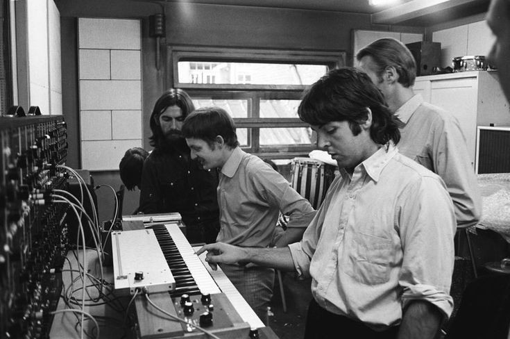 #GeorgeHarrison #PaulMcCartney #GeorgeMartin