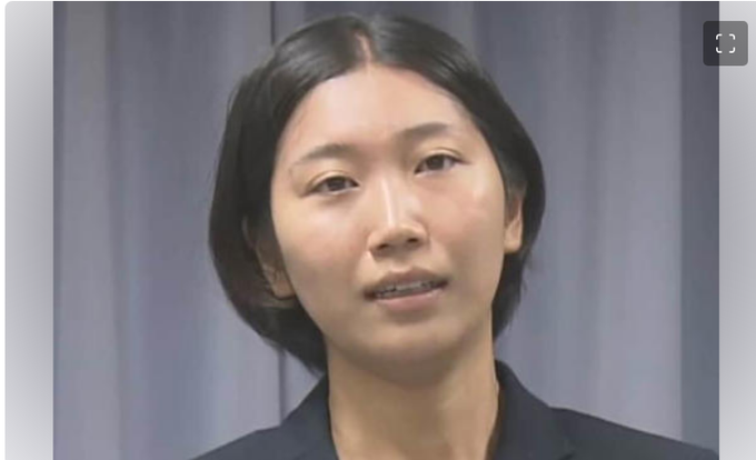 nihonjintamasii's tweet photo. 川勝・静岡県知事の不信任案(賛成50・反対18で可決に１票差で否決)
反対投票の中山真珠県議の無免許運転が発覚

中山県議は議員活動の自粛を発表！議員辞職は否定
所属政党の国民民主党は除名処分

無免許運転は犯罪。

「中山真珠・県議は、議員を辞職するべき��」

と思う方はリツイートして下さい。 https://t.co/EfDmCFkmUR