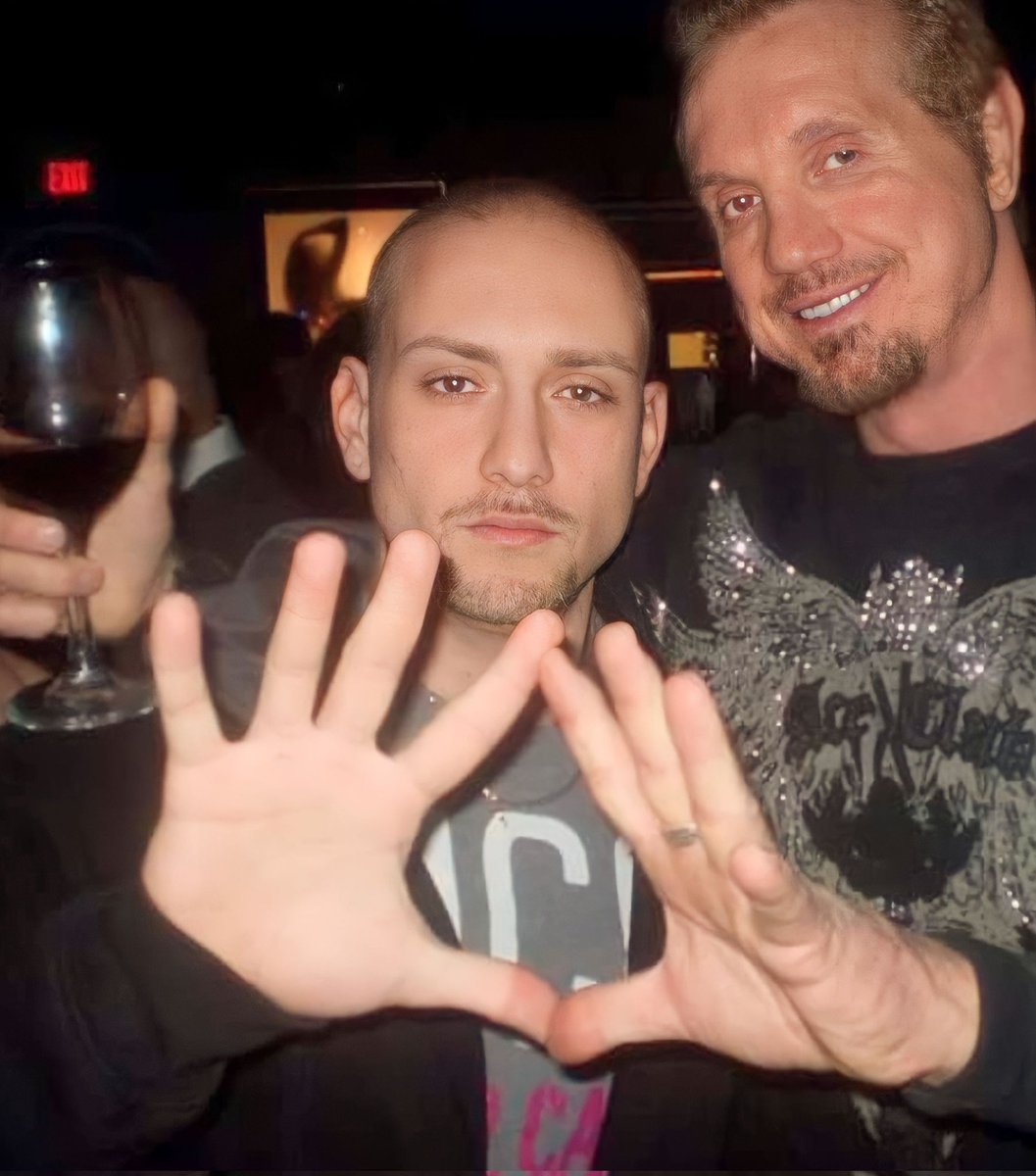 MrTonyMaurizio's tweet image. Bringing in our own wine bottles into Shadow Room Club in Middletown after the film shoot! #noquestionsasked 🤣 @RealDDP @DDPYoga #throwback