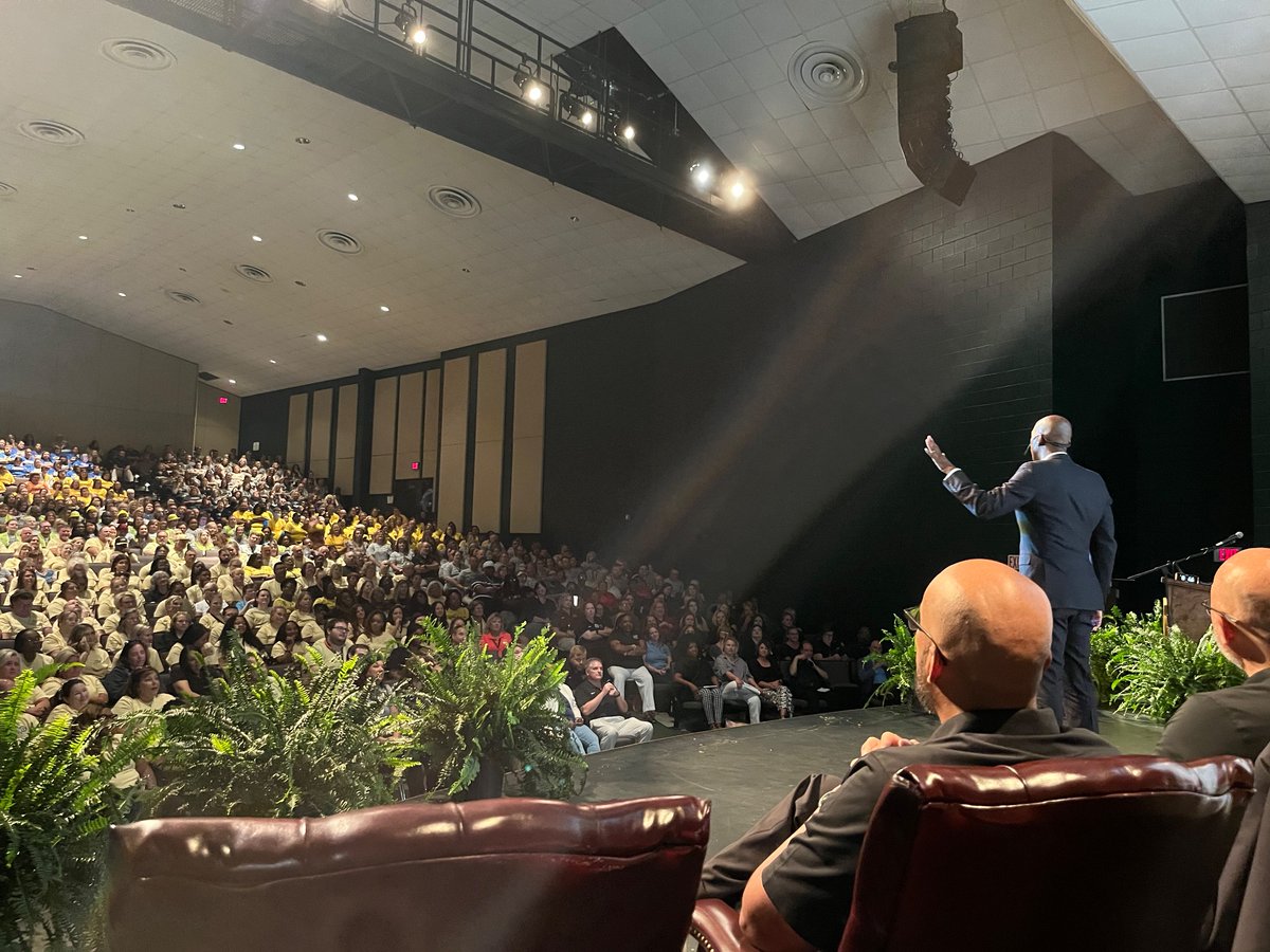 Dr. Andre M Dukes tweet media