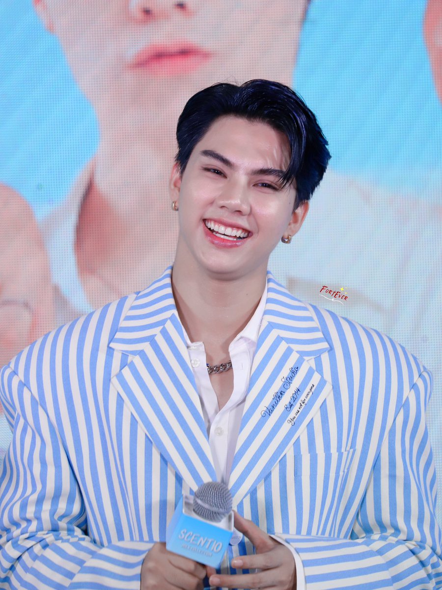 FortEver_'s tweet photo. 🌈Congratulations to @fort_fts IG followers 1.4M🌈

Always smile .
Always be happy .      — FortEver

1M400K FortFTS IG
#1M400KAnotherStepFort https://t.co/R9RXji7Oze