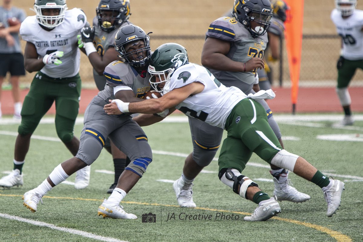 JACreativePhoto's tweet photo. #RandomThrowback 2019, @ClarkePrideFB's inaugural season. Here are some shots from their very first game. #NAIA #NAIAFootball https://t.co/NkhSwr422P