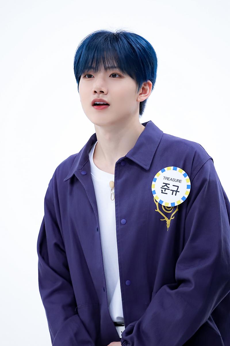 kyuhoer's tweet photo. oh, the visual of kim junkyu never missed https://t.co/FIF92MsR4T