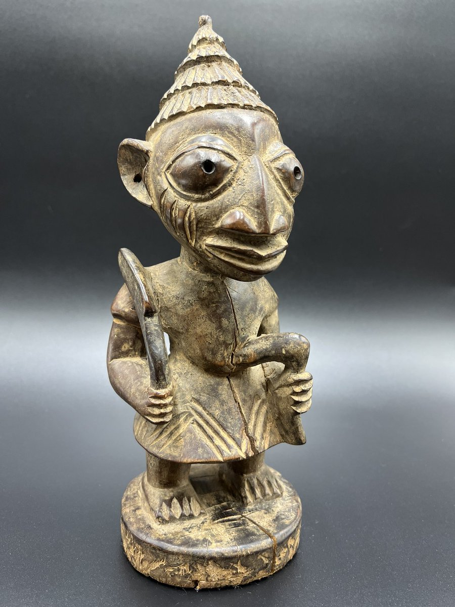AfurakanGallery's tweet photo. @CozomoMedici @rollbitcom @redbeardnft Yoruba Ancestor

African Art  piece w/NFT @opensea 

Early-Mid 20TH C. Material : Old wood with old cracks
Dimensions: 10'' H x 4'' W x 4'' D

https://t.co/61SrSmqVeH https://t.co/htLqoWTdnP
