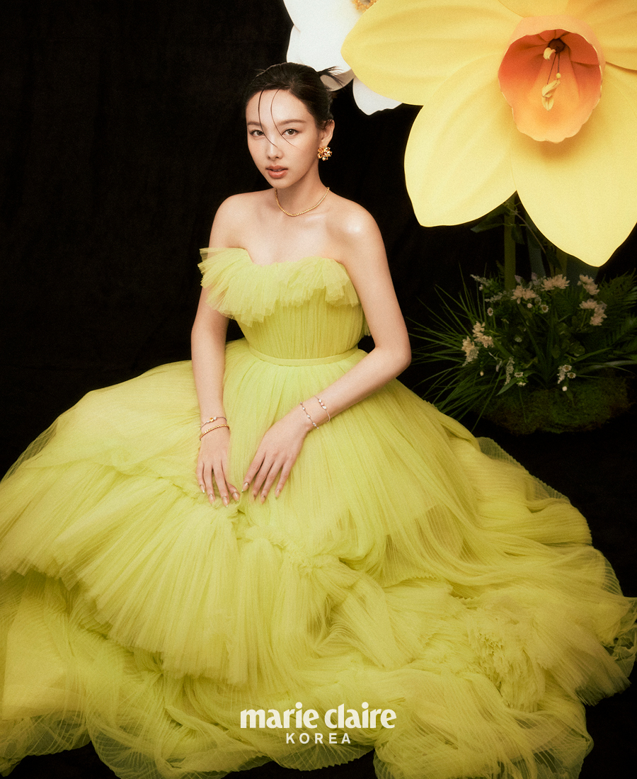 JYPETWICE's tweet photo. NAYEON X marie claire korea X SWAROVSKI

IN MY DREAMS
https://t.co/GW2eCr71FV

#TWICE #트와이스 #NAYEON #나연 #marieclairekorea #SWAROVSKI #광고 https://t.co/jwgAKv08Au