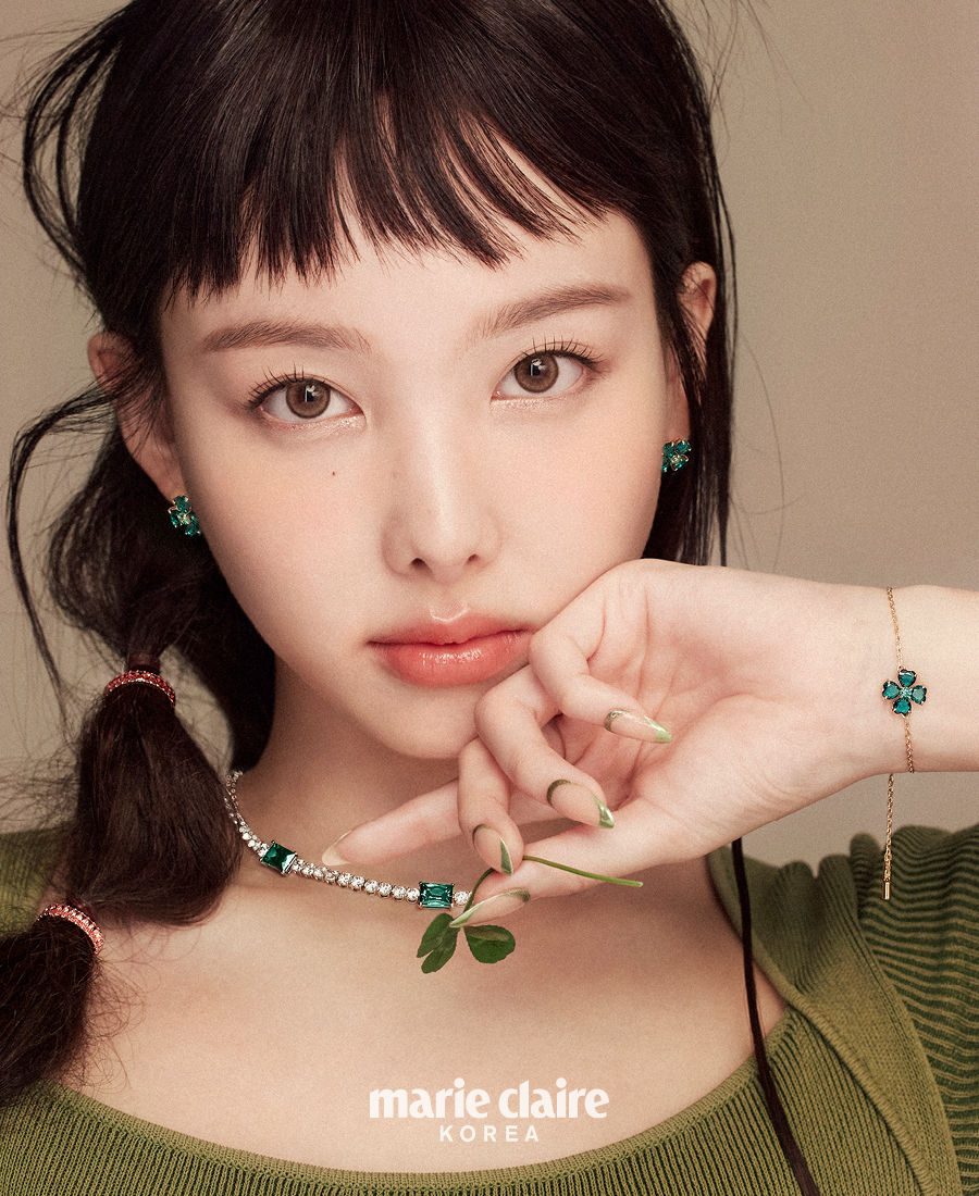 JYPETWICE's tweet photo. NAYEON X marie claire korea X SWAROVSKI

IN MY DREAMS
https://t.co/GW2eCr71FV

#TWICE #트와이스 #NAYEON #나연 #marieclairekorea #SWAROVSKI #광고 https://t.co/jwgAKv08Au