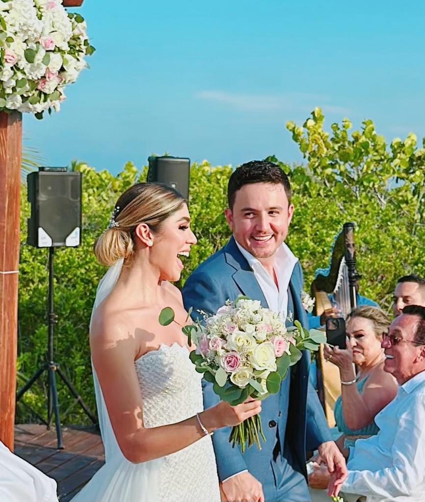 Grand Palladium Costa Mujeres, el escenario en el Caribe elegido por  la youtuber Pautips para su boda <a href="/PalladiumHG/">PalladiumHG</a> <a href="/Paugalindo/">Paula Galindo</a> <a href="/RonaldMoscoso/">Ronald Moscoso</a> 
Foto: Paula Galindo y Ronald Moscoso
mixnewscolombia.com/2023/08/grand-…