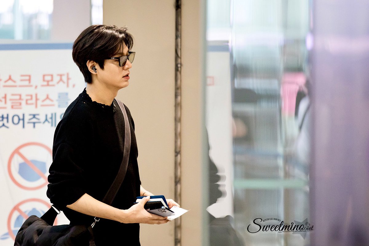 230804 인천공항 출국미노

때늦은 트윗 올리기 ㅎㅎ 
트윗 몇백년만인듯… ! 

#이민호  #leeminho  #sweetmino_