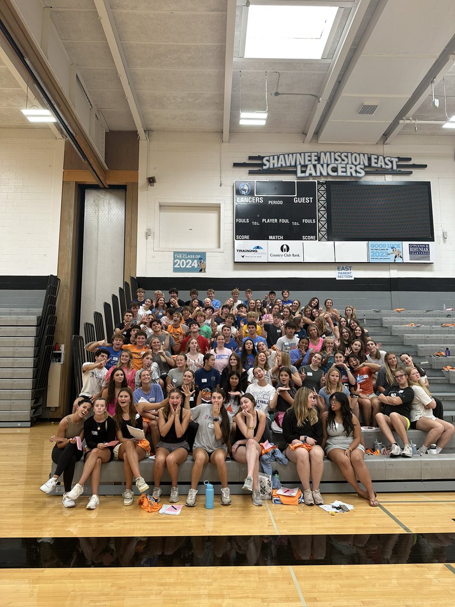 SMELinkCrew's tweet photo. That’s a wrap! Our Link Leaders had some fun and are officially trained.  Class of 2027- we will see you in less than a week! Get excited! 💙 @SMEastLancers https://t.co/FQK2Ne8xPq