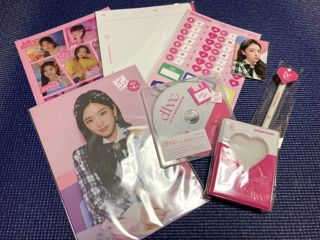 𓋜   ›   🥀⠀      ·ㅤ señorita      𓉳    ‹𝟹  new    𓄼    event    «   #di͠vᥱに੭𝐢𝐯𝐞ning ！

Después de que Akane se fuera por cigarrillos y no volviera más las demás tomaron la decisión de unirse al #ᬾẜẜicial𝑓anclu͠b日 para adoptarlas a todas y darles cariño.