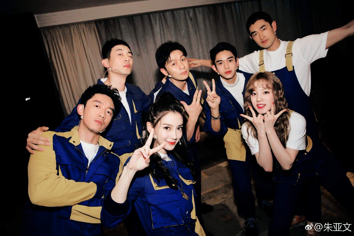 𓋜   ›   🥀⠀      ·ㅤ señorita      𓉳    ‹𝟹  new    𓄼    event    «   #終止·𝚙r𝕖jüdi𝚌ǝ ！

En este #𝑓i𝕣stꕀꕨ𝚜tê𝚙 Akane aparece con sus amigos para vivir la #𝚜tē𝐫eö𝕥y𝚙ǝ·時代 era, y también volverse los mayores fans de las más lindas.