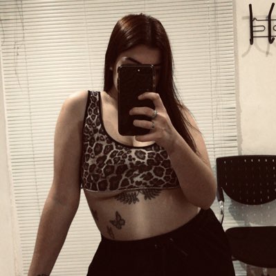 Seleeeeeee's tweet photo. #NuevaFotoDePerfil https://t.co/dFspP7Gt8R