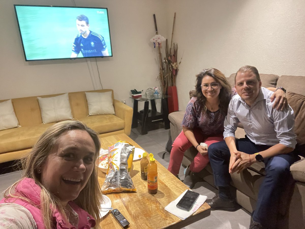 Edurne Fernández 🇲🇽🦋⚽️🍀👹 (@edurnefernande) on Twitter photo Acá viendo todos los partidos de la Leagues Cup, mi <a href="/TolucaFC/">Toluca FC</a> perdió, America ganó en penales.
Venga México 🇲🇽 ⚽️
<a href="/vargasfabiola/">Fabiola Vargas - DTFabiola</a> <a href="/LFernandezAyala/">Luis Fernández</a>
<a href="/bolitaxfavortv/">Bolitaxfavor</a> Acá viendo todos los partidos de la Leagues Cup, mi <a href="/TolucaFC/">Toluca FC</a> perdió, America ganó en penales.
Venga México 🇲🇽 ⚽️
<a href="/vargasfabiola/">Fabiola Vargas - DTFabiola</a> <a href="/LFernandezAyala/">Luis Fernández</a>
<a href="/bolitaxfavortv/">Bolitaxfavor</a>