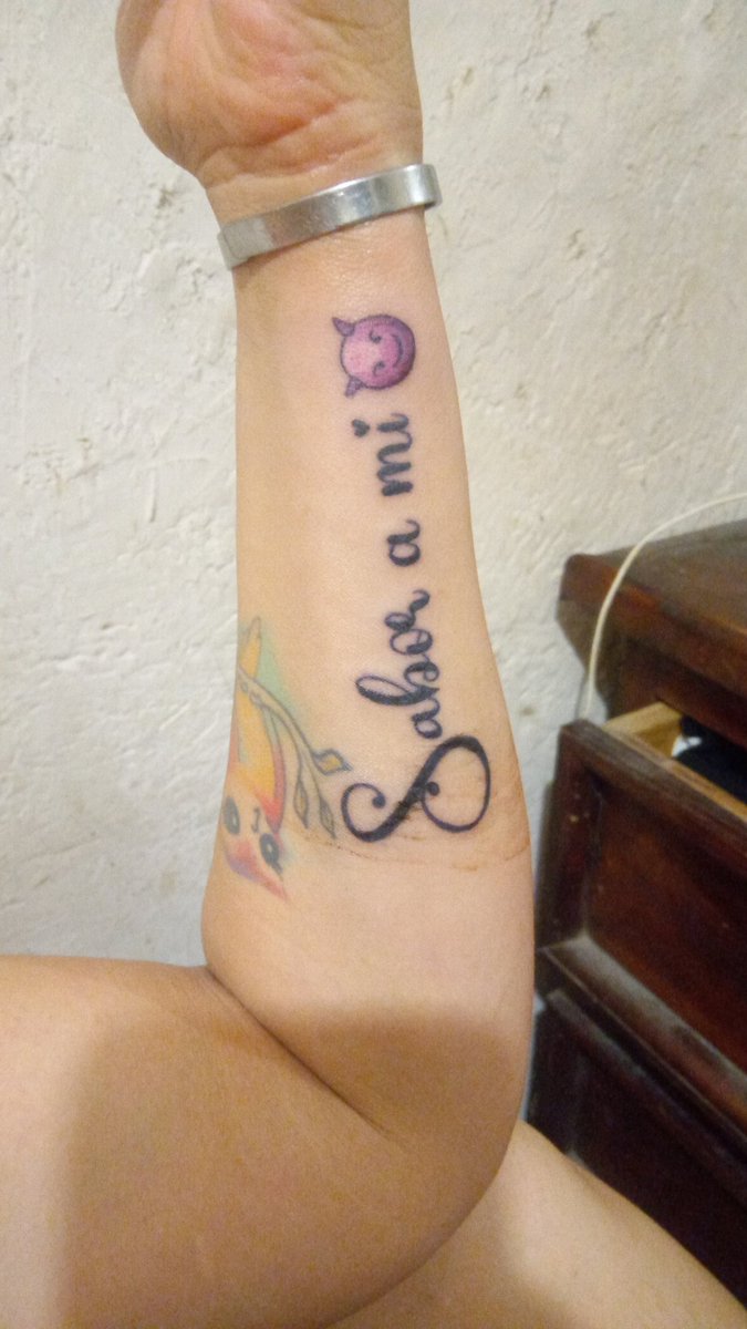 WeritaBuena's tweet photo. Y después de 3 años me volví a tatuar, gracias por el buen trabajo que me hicieron.. 😊😊😊 08/08/23
Aún me falta otros dos que tengo en mente, pero esos serán un poco más adelante.. 😎😎
Soy amante de la tinta.. 🤭🤭🤭
#tattotime #yamehaciafalta #meencantaron https://t.co/H1fnGfNBg7