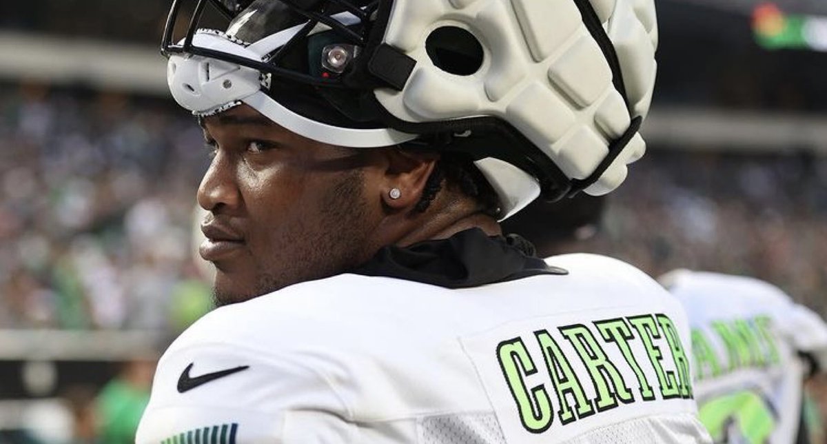 RookieWatxh's tweet photo. Jalen Carter’s freakish talent has reportedly already caused Eagles guards to “game plan” how to stop him in camp practices.

Fletcher Cox (Eagles DT) said that “you don’t see” what Jalen Carter is doing from any other rookies. 

Carter’s quickness has reportedly looked “unprecedented” for a guy his size.

Carter has reportedly already seen reps with the Eagles first team defense, despite the depth the Eagles have at his position.

The Eagles rookie DT is a FORCE 😳