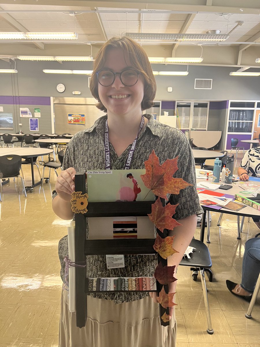 SadlerMeansYWLA's tweet photo. Dragon Teachers rediscovering their “Why” and creating their Level Up Talisman! #aisdproud #aisdlevelup @AngelWilson36 https://t.co/ucIkNj7v5Q