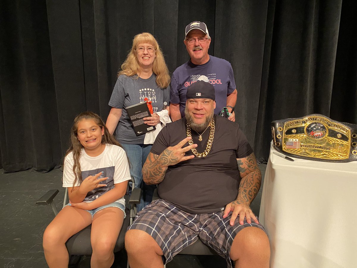 DebraGibsondb1's tweet photo. @PlanetTyrus @AmericaNewsroom #JustTyrus https://t.co/EfnHjEo4wt