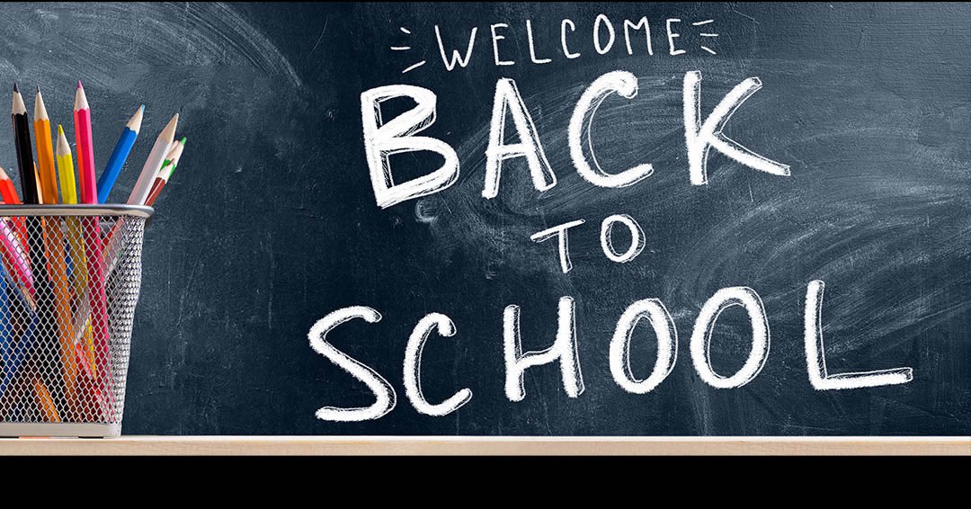 taasro's tweet photo. SROs! Let’s see this back to school photos!! #SROsInAction #SROsMatter @revelspamela @sullysro @nasro https://t.co/CW0buHaCTw