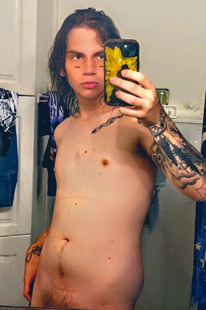 FavTattedAltBoi's tweet photo. horny af after my shower 😩
nsfwtwt freeonlyfans sellingcontent buyingcontent https://t.co/Hur1rYzMQs
