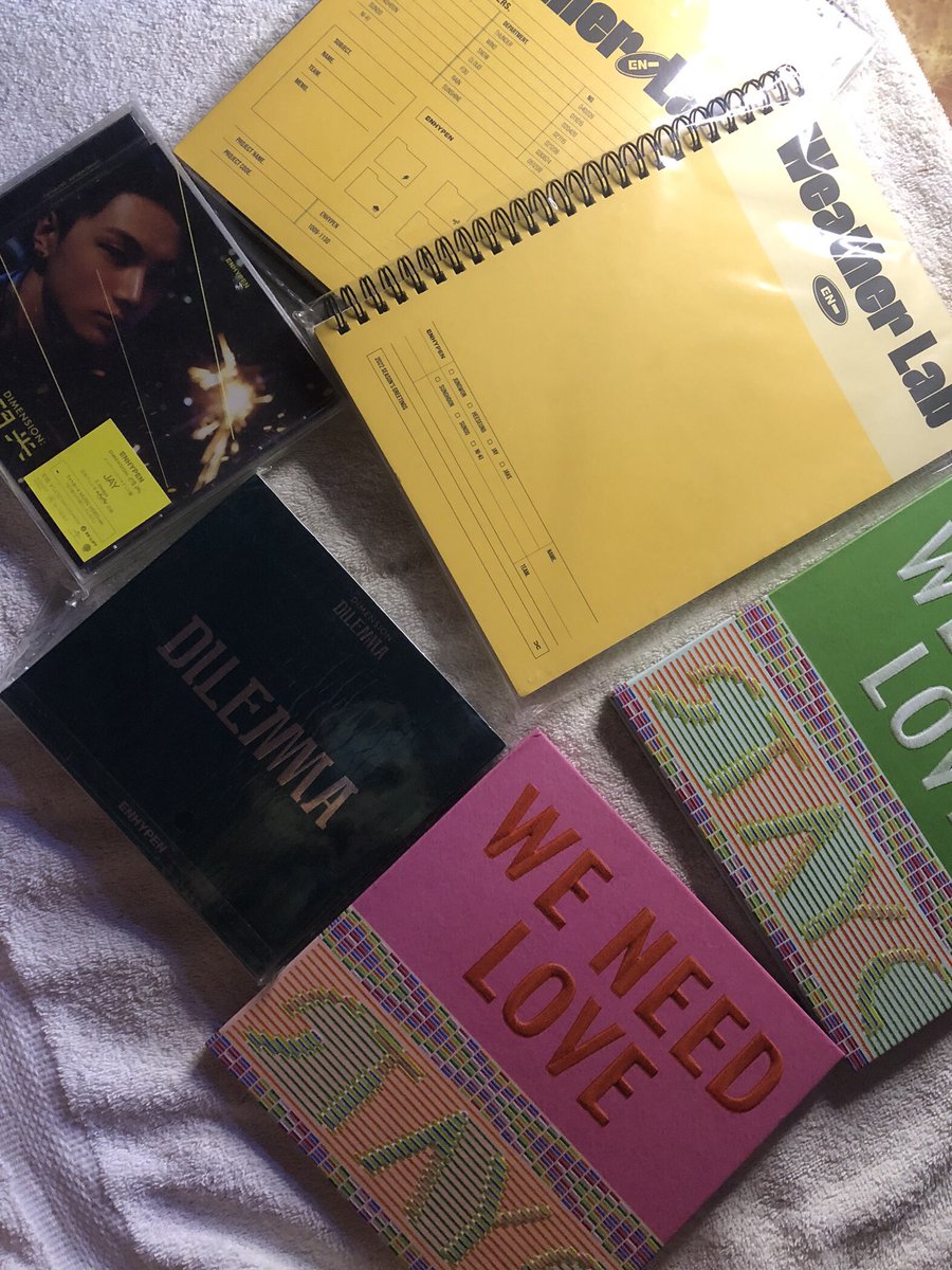 seeuncolls's tweet photo. WTS LFB PH #pixiells 

— can tingi 
— follow ratio 
— can steal if getting more 
— prio payo / 3days dop 
— price on pic 
— will ship next week 

wts lfb sunoo tahimik jungwon poke cheek ody ess riki ni-ki gang jay balloon sando braso mina lasing cocktail enhypen pc ph https://t.co/MdeqEbImKx