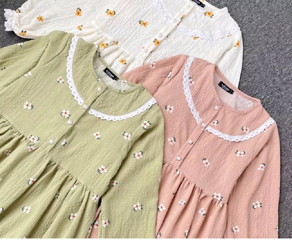 puspogaluh's tweet photo. Mary Lace Dress pattern nya cantik banget, secantik yg mau pake 😍
cek disini yuk 👇🏼 https://t.co/7cKq5f6JCM #ShopeeID https://t.co/Pn4pb4ZmKu