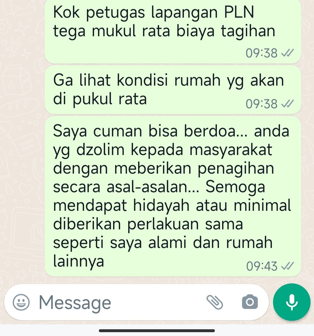 adoths's tweet photo. Petugas penagihan... Giliran di komplain ga jawab. Trus petugas cek meteran lapangan kerjanya main tebak-tebak ajah gtu? https://t.co/01icM0DbOy