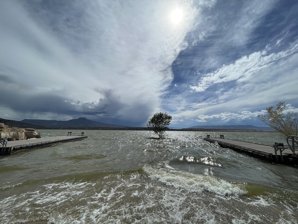 enchanted_wx's tweet photo. Missed out on the ABQ storms today, but man the water levels at Abiquiu Lake today were exceptional! #nmwx #nmclimate @NWSAlbuquerque https://t.co/BVlebRbGey