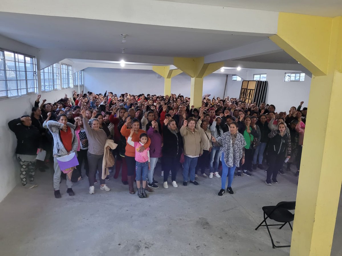 patrciatarang3's tweet photo. Con esfuerzo y lealtad se construyen muchas cosas,cómo un gran  equipo lleno de humildad y de fuerza, gracias amigas de #Zaragoza #SanDiegoLaHuerta #Calimaya el mejor equipo con #ADM 👌🎉🎉 https://t.co/UuCDGahk46