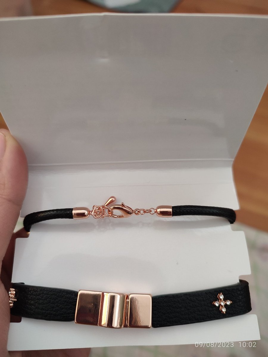 ftrdwijynt's tweet photo. @strayselling @hyuneins Wts bracelet set felix ready ina ya, condinyaa masih mulus belum ku pake samsek more info condi bisa DM aja yaa, thx🙏 https://t.co/zGMglrlSqy