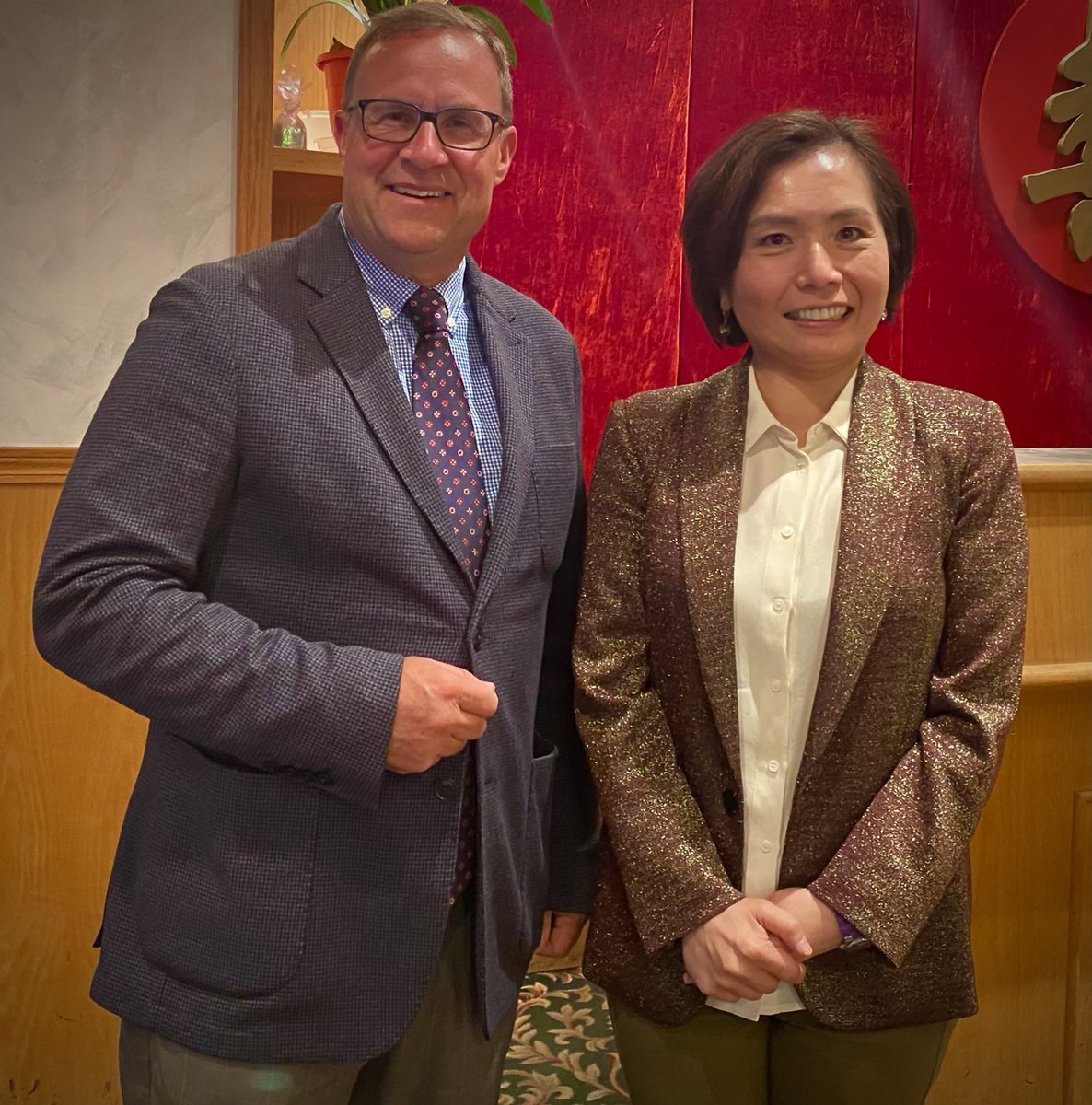 In Saskatoon tonight, honoured to meet Consul General Lihsin Angel Liu, of the Taipei Economic & Cultural Office responsible for Saskatchewan. Talking about Saskatchewan’s economy and long standing academic, cultural and business linkages with Taiwan.