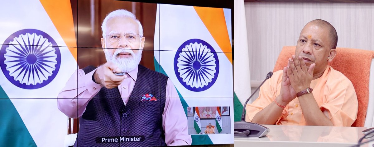 The_newsin's tweet image. मोदी जी और योगी जी के लिए कितने like 
विपक्ष इन दोनों की जोड़ी से क्यों घबराता?
#yogi #ModiVsAll