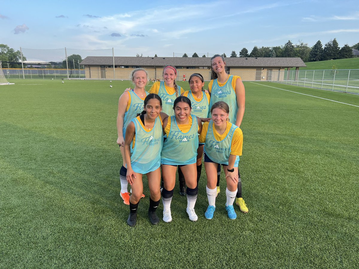 csm_soccer's tweet photo. Team Tradition Opening Day Intrasquad Scrimmage:
Pink Team 🥇
Green Team 🥈
Blue Team 🥉
Our keepers showed up to battle! https://t.co/4ub9seUGxZ