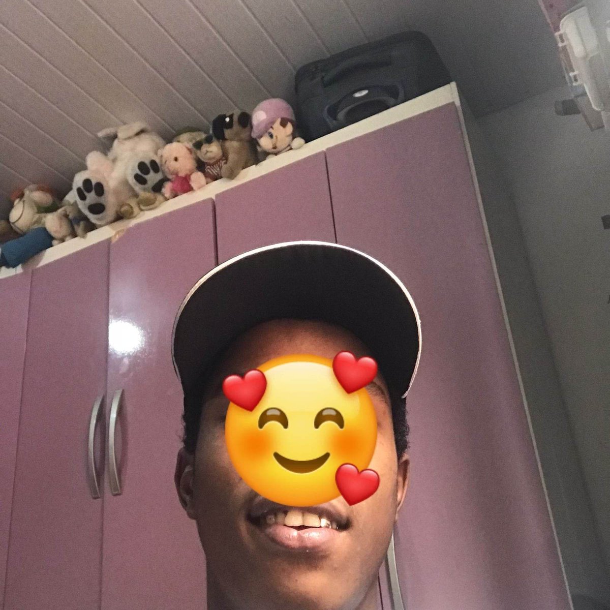Chefinbr22's tweet photo. Parabéns pra mim!  idade se renovando, maturidade que faltava chegando,  Obrigado, meu Deus, por tudo que passei para estar aqui! https://t.co/fTLNTfTFmY