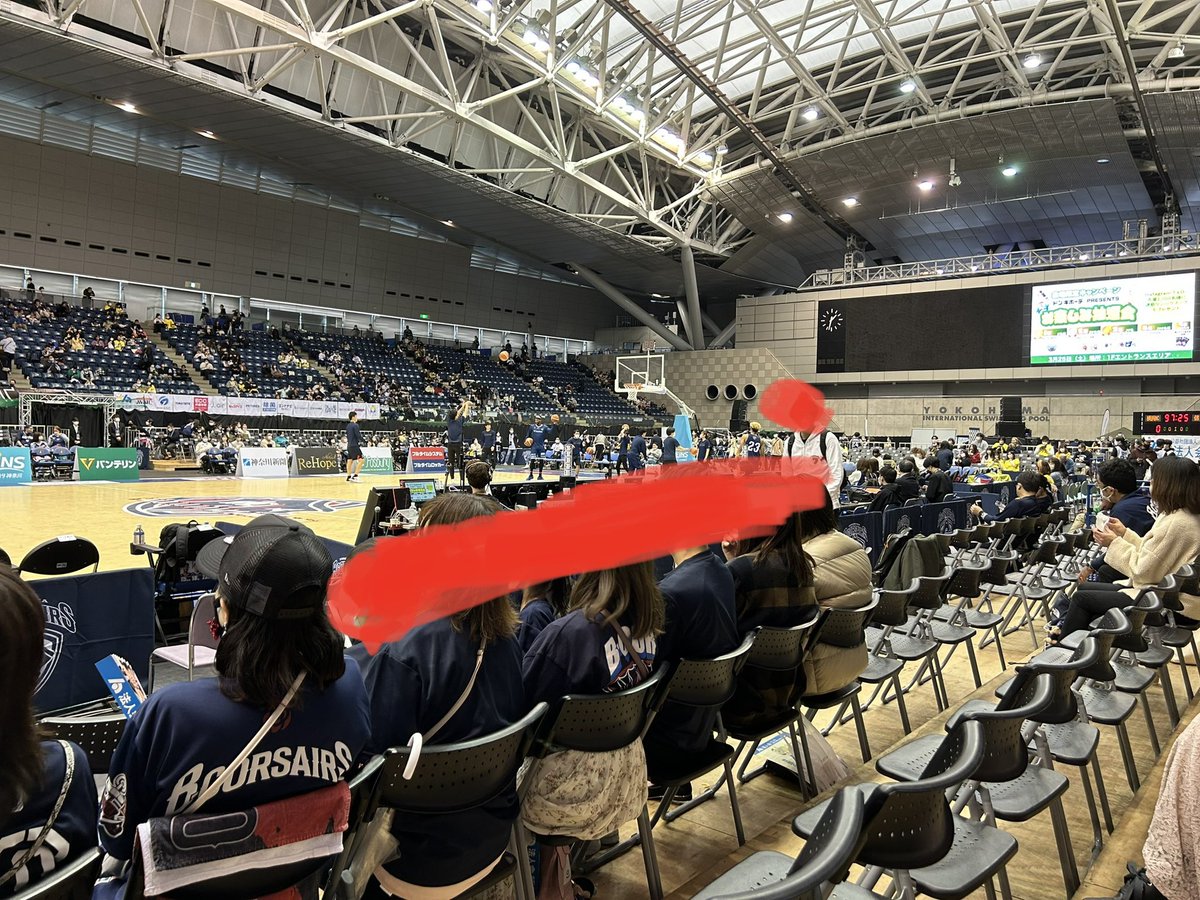 kj_bcor's tweet photo. @kinakon7 外からすみません。これは昨シーズンに4段目くらいからとった写真です。私の身長が170センチくらいですが、こんな感じかと思います。参考になれば幸いです。 https://t.co/VLdDcljZVV