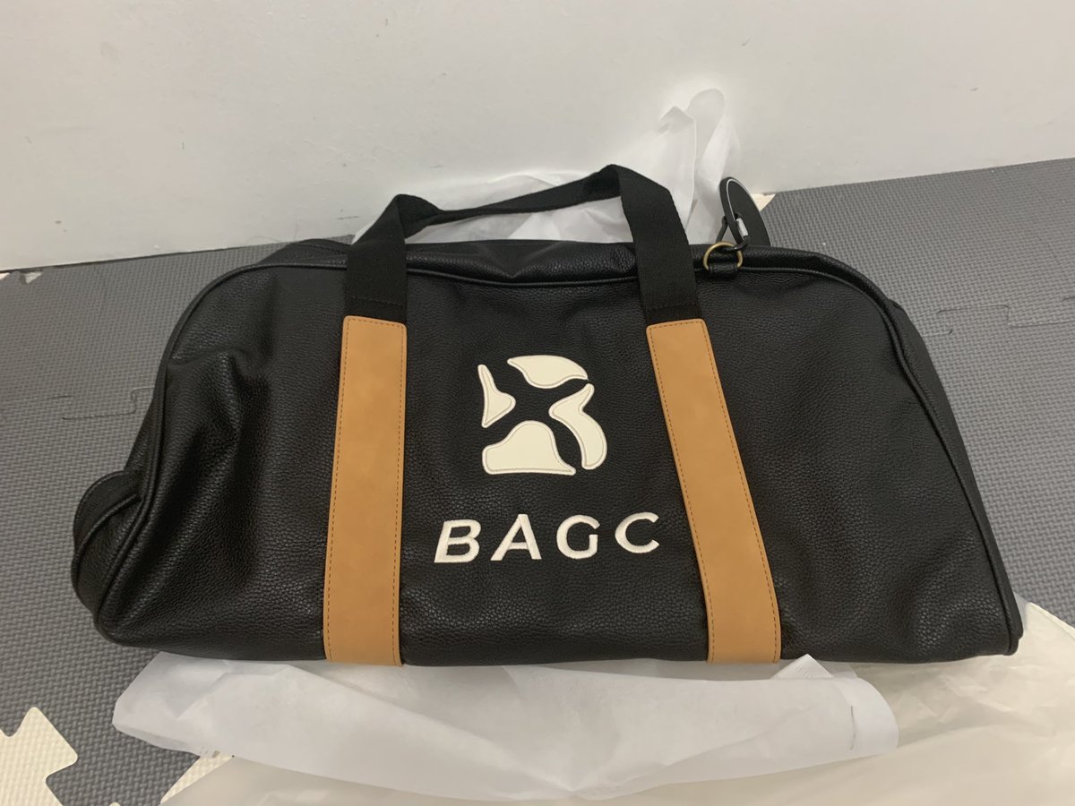 dryst1826's tweet photo. the bag is lit!!!
this is my new fave bag easily!!!! thank you @Bored_Golf  @altavagroup https://t.co/IdBks7O9Ef