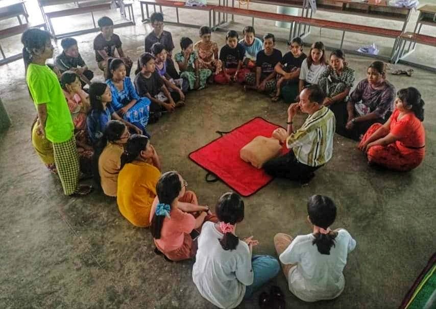 MyanmarRedCross's tweet image. “Empowering our community: 47 individuals equipped with essential basic first aid skills through a joint effort by the Pyay district Red Cross supervisory committee and Pyay university Red Cross branch. Strengthening preparedness for a safer tomorrow. #RedCrossTraining