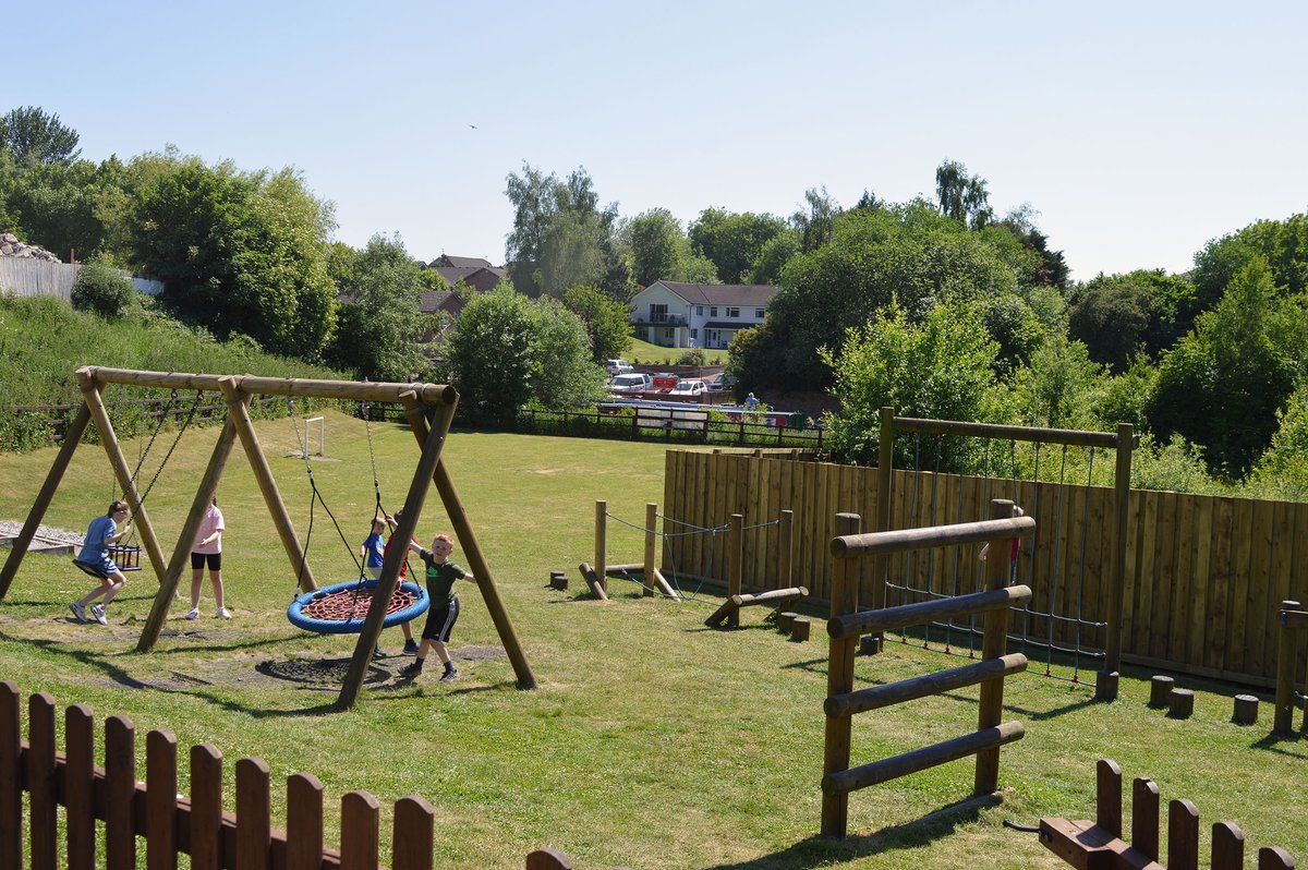 TheKinderton tweet media