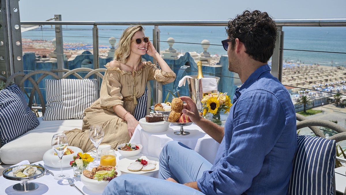 ghpdp's tweet photo. Unforgettable Luxury Beach Experience 
📍 Grand Hotel Principe di Piemonte, Viareggio, Italy https://t.co/zMzoconKHv  

#beach #viareggio #grandhotelprincipedipiemonte #leadinghotelsoftheworld
@leadinghotels @laurabalba https://t.co/L0RMxje60a