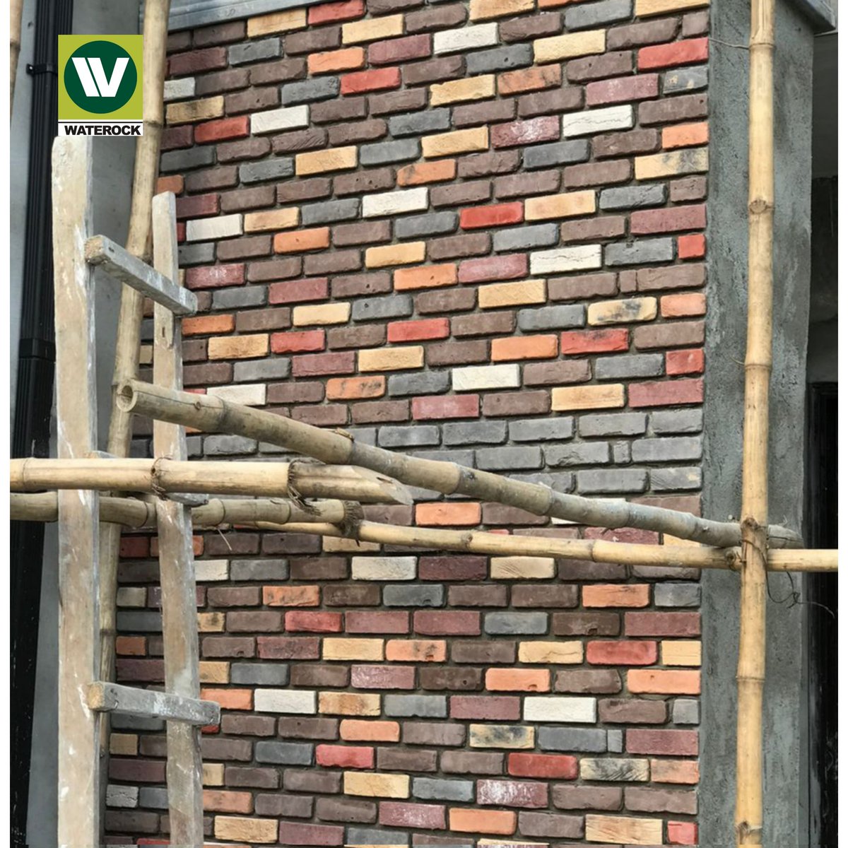 WaterockNigeria's tweet photo. ANTIQUE BEAUTY ...installed nicely 😍
Pictured:
🛒 Antique brick
•Nationwide delivery available•
#stoneveneer #burntbrick #brick #realestate #homeimprovement #architecture #brickwork #buildingmaterials #stonecladding #stonework #brickandstone #madeinnigeria #buildingconst https://t.co/fs0OxDuBiV