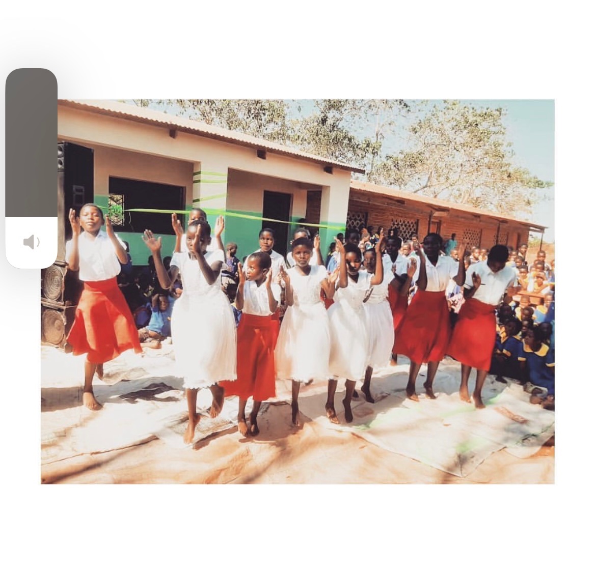 SeedMalawi's tweet photo. BIG celebrations in Thyolo at the grand opening of our seventh school build! 🎉🎉🧡🧡 https://t.co/6kf9nyEnmi