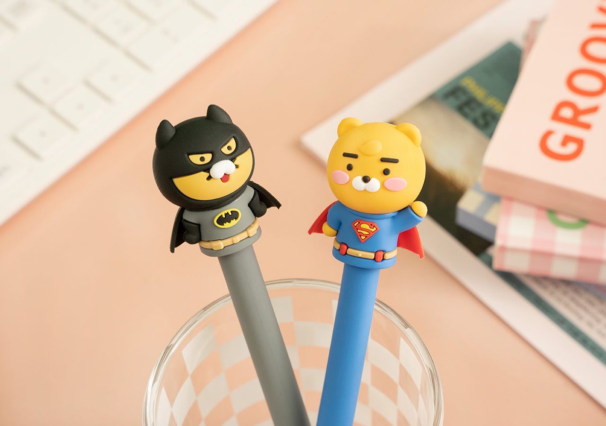 Saipen111's tweet photo. Pen #choonsik
ราคา590฿
#พรีเกาหลี #พรีออเดอร์เกาหลี #หิ้วเกาหลี #preorderkorea #kakaofriends #kakaofriendsth #kakaofriendsthailand #kakaothailand #choonsikthailand https://t.co/KEqoCOtciD