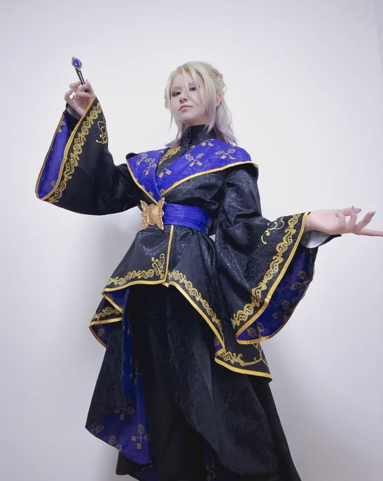 ちょっと加工でしたので追加ウィッグのナチュラルさがいい感じぃ〜式典服体型隠してくれるのもいい 