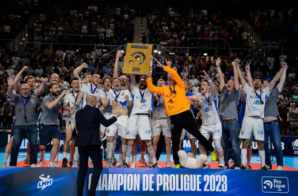 [#Starligue]

Le <a href="/DMH_Officiel/">DMH</a> attaque cette saison en Starligue avec un objectif clair en tête 💪

Plus de détails : handnews.fr/2023/lms-dijon…