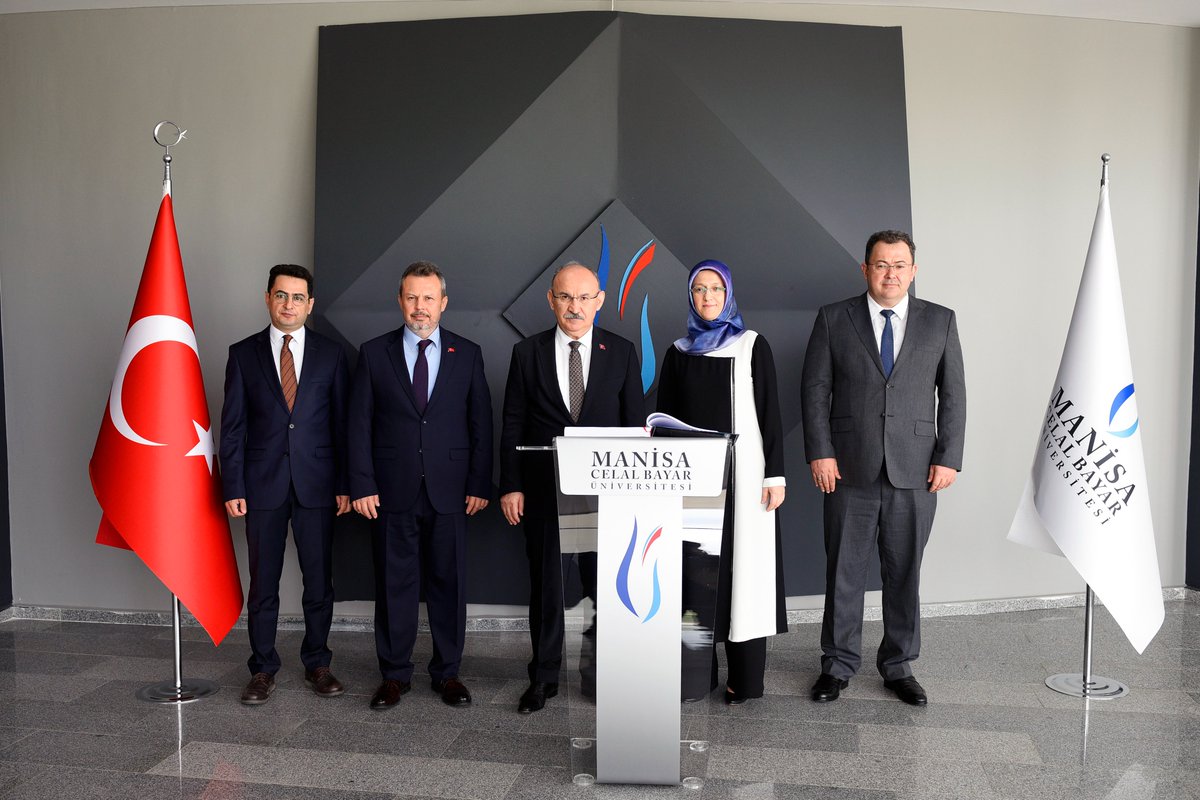 Vali Yaşar Karadeniz'den Rektörümüz #ProfDrRanaKibar'a İade-i Ziyaret

<a href="/ManisaValiligi/">Manisa Valiliği</a> @valikaradeniz #ManisaValiliği #MCBÜ #ManisaCelalBayarÜniversitesi #ProfDrRanaKibar #MCBÜrektör #Rektör
<a href="/RanaKibar_/">Prof. Dr. Rana Kibar</a>