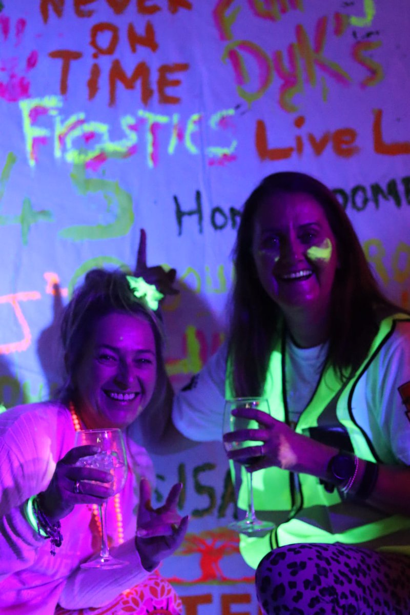 Bonus: Lumo Party! 
Dressed in their neons and lumo paint, Crews partied the night away at Victoria Falls, Waterfront!

Thank you to DJ Fish for the epic tunes! And an even *bigger* thank you to the Put Footers who artfully signed their Crew names in the Put Foot history books!