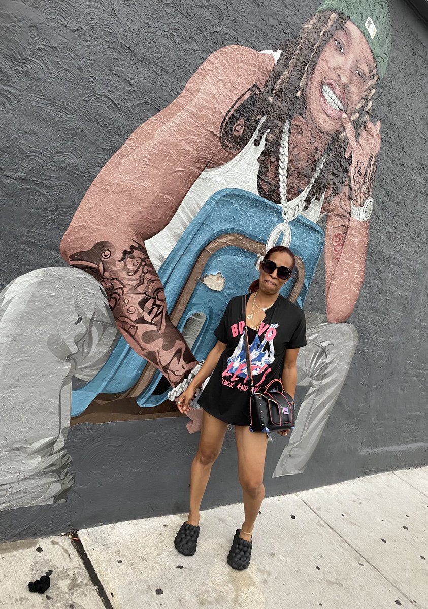 HAPPY VON DAY 🥳🥳🥳😊