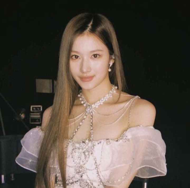 wonyssance's tweet image. im mei! (^-^)/
looking for interactive moots! 

☆ she/her (17)
☆ not new to #kpoptwt / #stantwt
☆ army, once, orbit, moa, midzy, wiz*one, etc. (bts and twice ult)
☆ open to everyone, kpop and non-kpop moots are loved! 

— check replies for important things to know