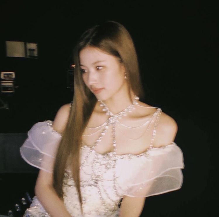 wonyssance's tweet image. im mei! (^-^)/
looking for interactive moots! 

☆ she/her (17)
☆ not new to #kpoptwt / #stantwt
☆ army, once, orbit, moa, midzy, wiz*one, etc. (bts and twice ult)
☆ open to everyone, kpop and non-kpop moots are loved! 

— check replies for important things to know