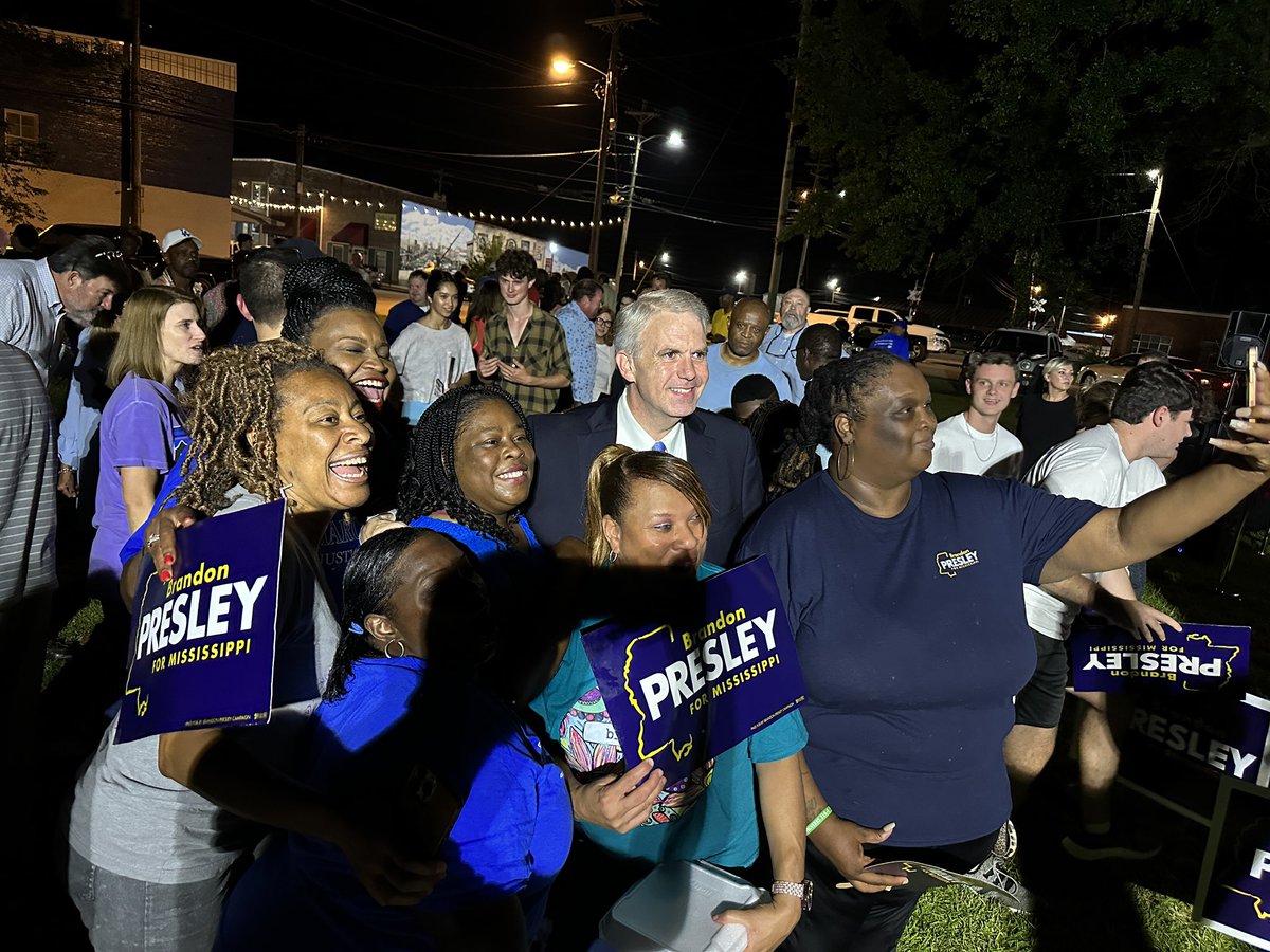 BrandonPresley's tweet photo. Thank you, Mississippi! What a great night in my hometown as we kicked off this campaign to return the Governor’s office to the PEOPLE of Mississippi. Thank you to the huge crowd that took time to be with us. Now, it’s onward to victory in November. https://t.co/b3OSRbVLQ5